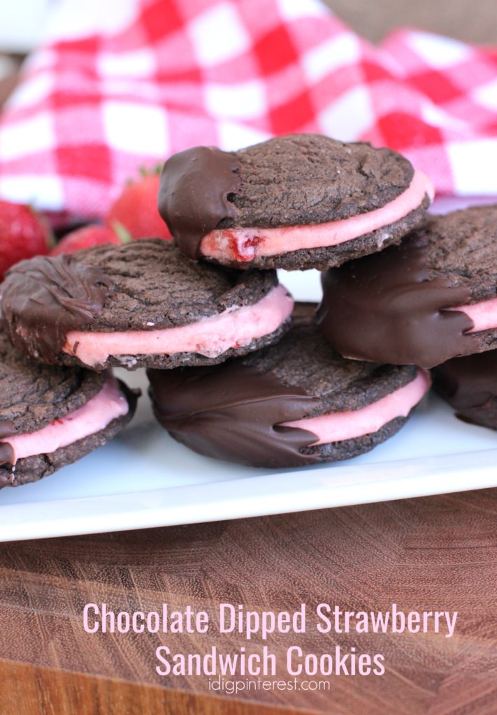 chocolate dipped strawberry sandwich cookies2
