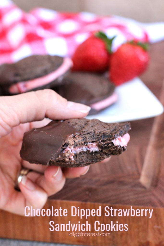 chocolate dipped strawberry sandwich cookies4