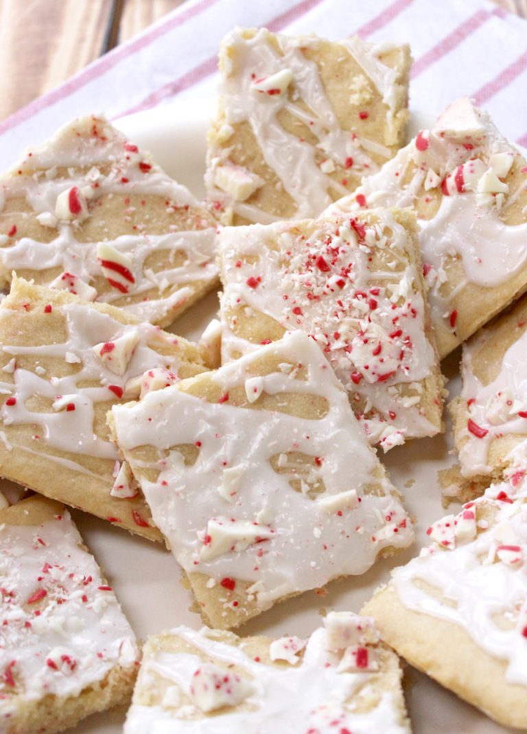 Candy Cane Kiss Sugar Cookie Bars I Dig Pinterest